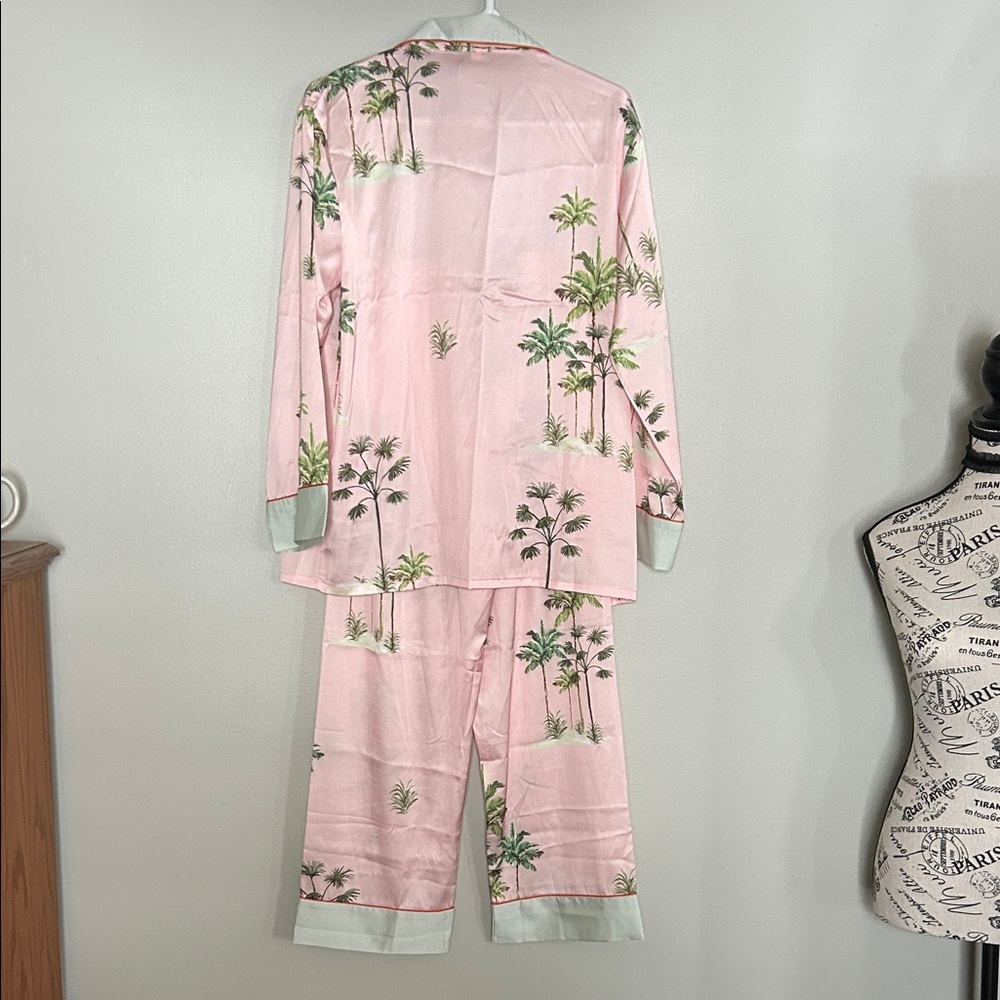 Pink Palm Tree Print Pajama Set size xl - Picture 3 of 6